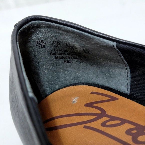 ZODIAC Womens 7 EU37 Black‎ Leather Hill Pointed Toe Slip On Flats - Picture 9 of 9